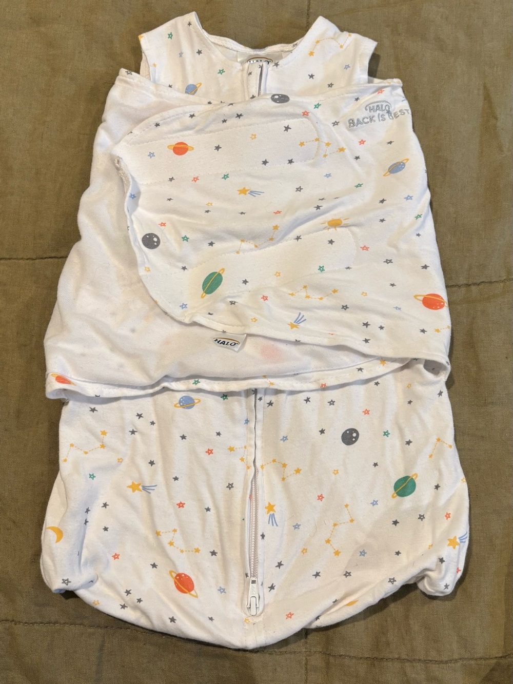 Halo Sleepsack Swaddle NB/0-3m White with Colorful Space Print